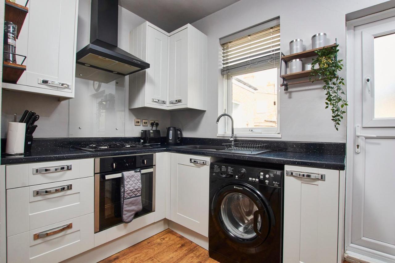 Stylish 2 Bedroom Flat - Close To Newcastle City Centre Гейтсхед Экстерьер фото